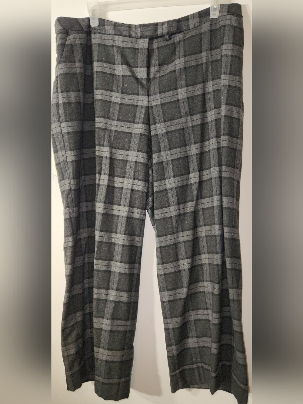 🩶🖤Gray & Black Plaid Pants Lane Bryant 20S SHORT wide-leg Fit.